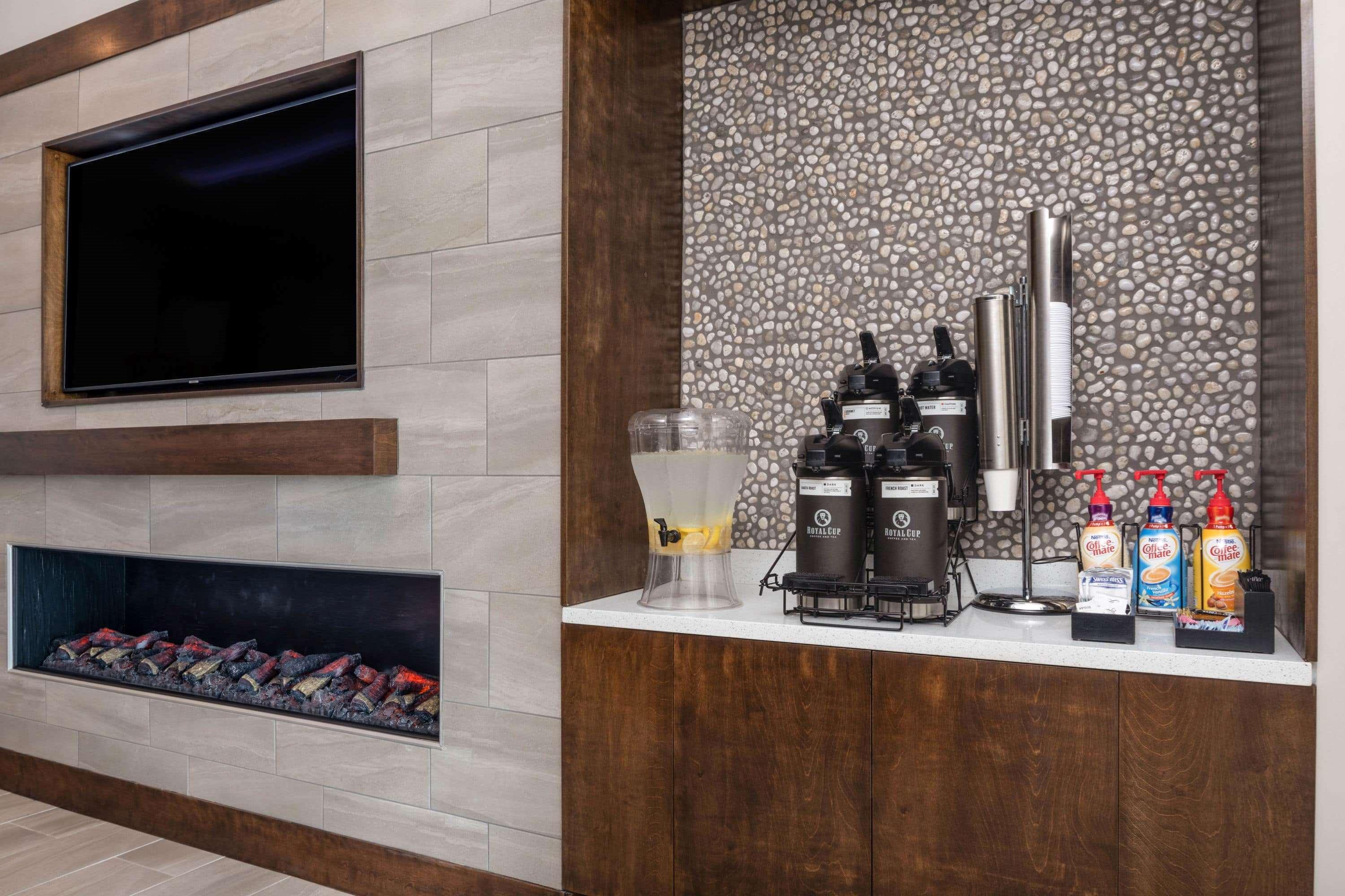 La Quinta By Wyndham Greensboro Airport High Point Ngoại thất bức ảnh